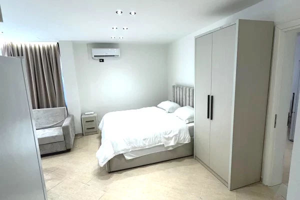 Shtepi ne shitje Apartament ne Durres, Garsoniere, Mobilimi E mobiluar, Pagesa 77,000  Euro.