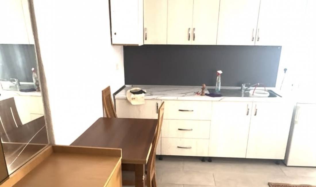 Shtepi me qera Apartament ne Tirane, Garsoniere, Mobilimi E mobiluar, Pagesa 35,000  Leke.