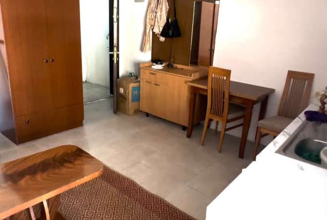 Shtepi me qera Apartament ne Tirane, Garsoniere, Mobilimi E mobiluar, Pagesa 35,000  Leke.
