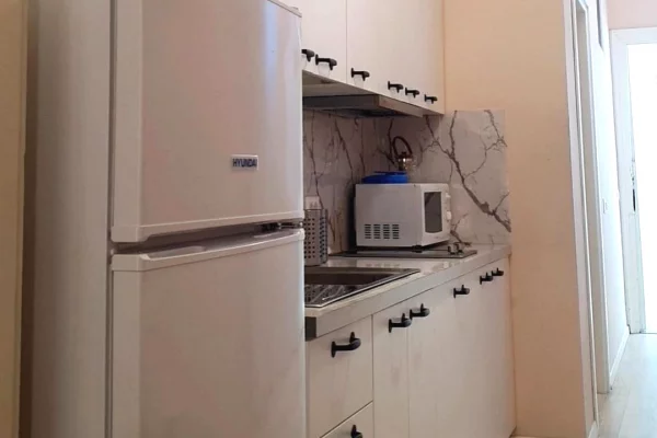 Shtepi me qera Apartament ne Tirane, 3+1, Mobilimi E mobiluar, Pagesa 1,100  Euro.