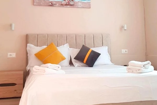 Shtepi me qera Apartament ne Tirane, 3+1, Mobilimi E mobiluar, Pagesa 1,100  Euro.