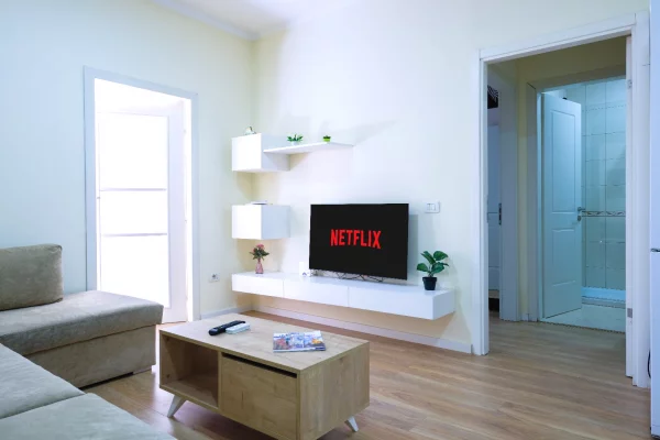 Shtepi me qera Apartament ne Tirane, 2+1, Mobilimi E mobiluar, Pagesa 900  Euro.