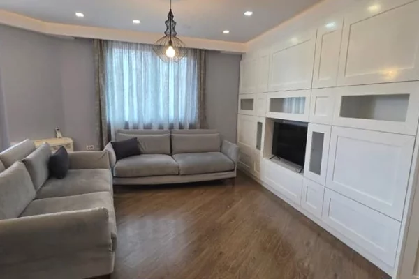 Casa in affitto 2+1 a Tirana - 750 Euro