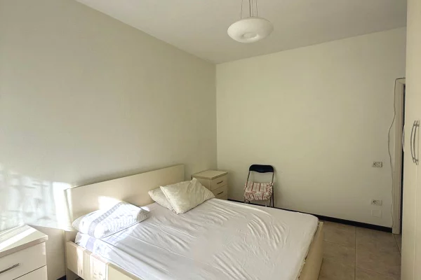 Shtepi me qera Apartament ne Tirane, 2+1, Mobilimi E mobiluar, Pagesa 750  Euro.