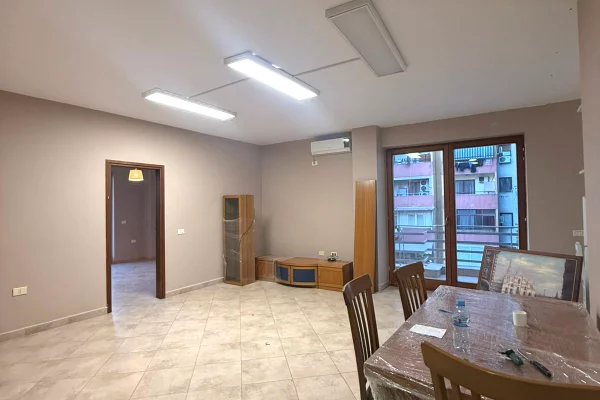 Apartment for rent in Tirana 3+1, Emty