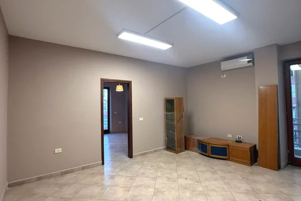 House for Rent 3+1 in Tirana - 800 Euro