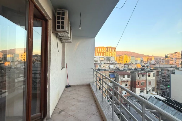 Apartment for rent in Tirana 3+1, Emty