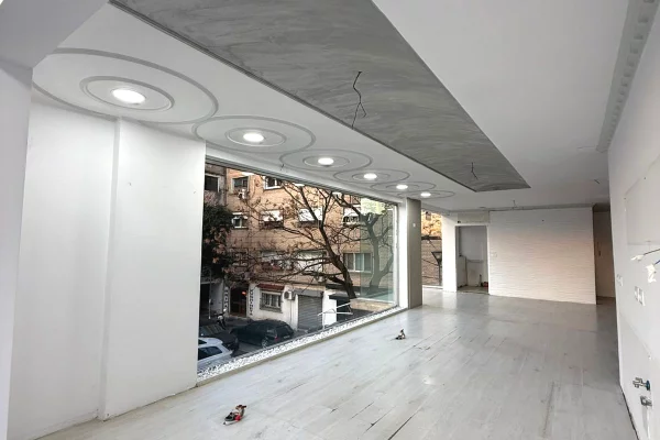 Business Property in Sale 1+1 in Tirana - 25,000,000 Leke