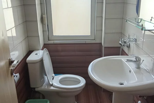 Appartamento in affitto a Tirana 2+1, Arredato