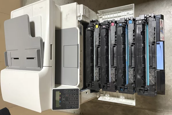 Printer me ngjyra ne shitje