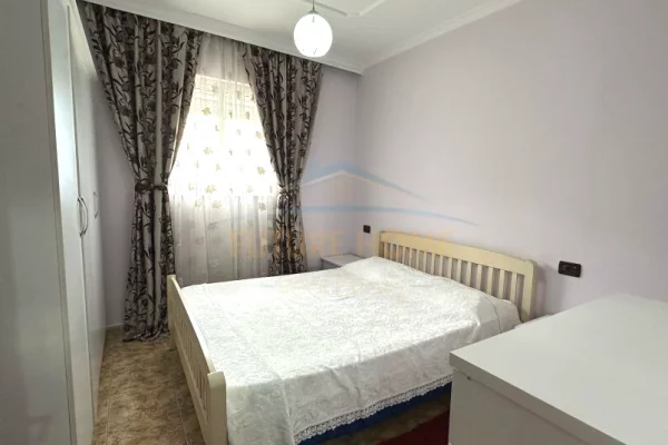 Appartamento in affitto a Tirana 2+1, Arredato