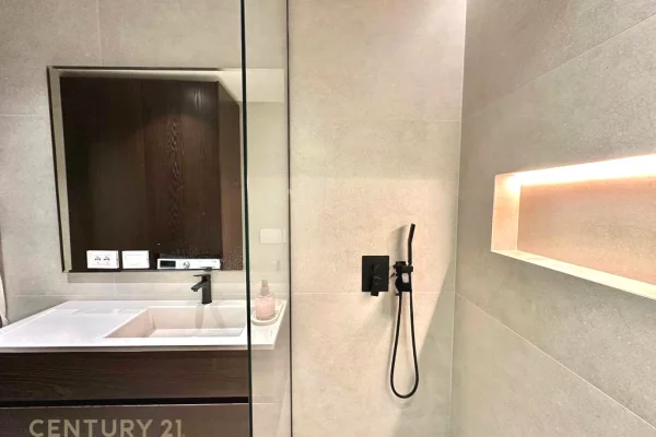 Shtepi ne shitje Apartament ne Tirane, 1+1, Mobilimi E mobiluar, Pagesa 167,000  Euro.