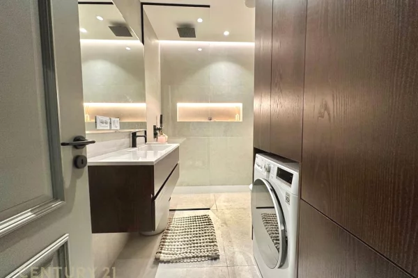 Shtepi ne shitje Apartament ne Tirane, 1+1, Mobilimi E mobiluar, Pagesa 167,000  Euro.