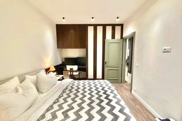 Shtepi ne shitje Apartament ne Tirane, 1+1, Mobilimi E mobiluar, Pagesa 167,000  Euro.