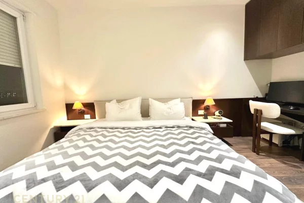 Shtepi ne shitje Apartament ne Tirane, 1+1, Mobilimi E mobiluar, Pagesa 167,000  Euro.