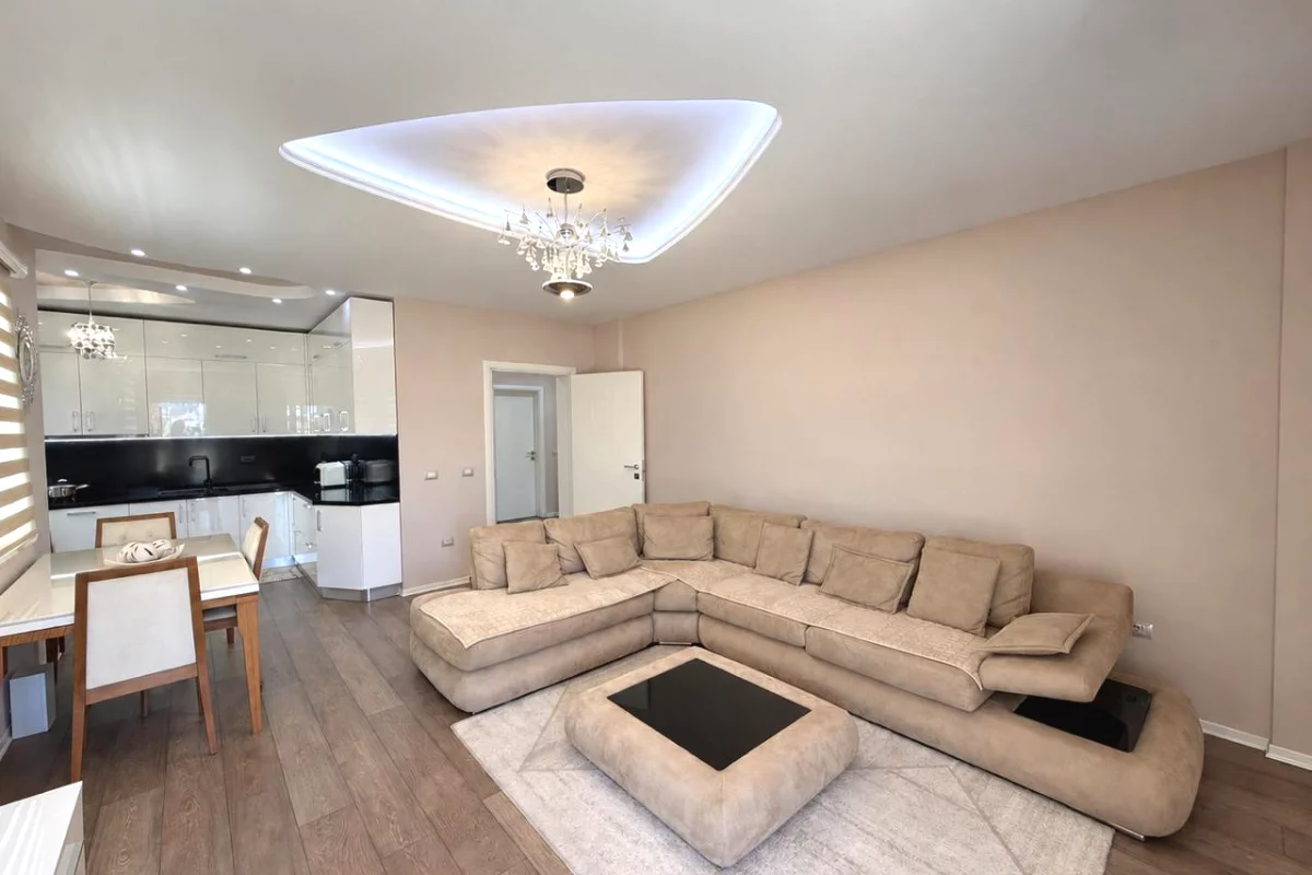 Shtepi me qera Apartament ne Tirane, 2+1, Mobilimi E mobiluar, Pagesa 65,000  Leke.