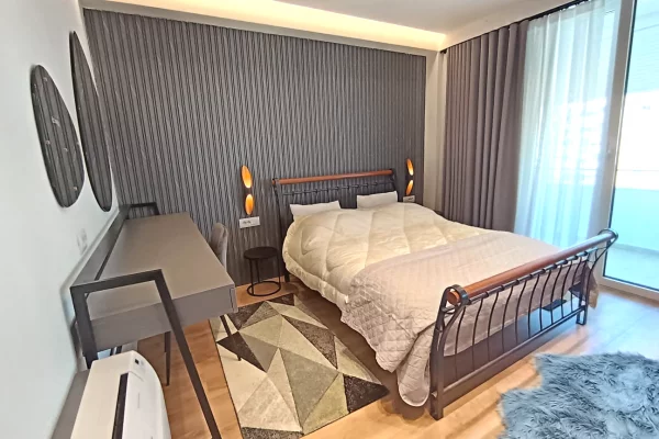 Appartamento in affitto a Tirana 3+1, Arredato