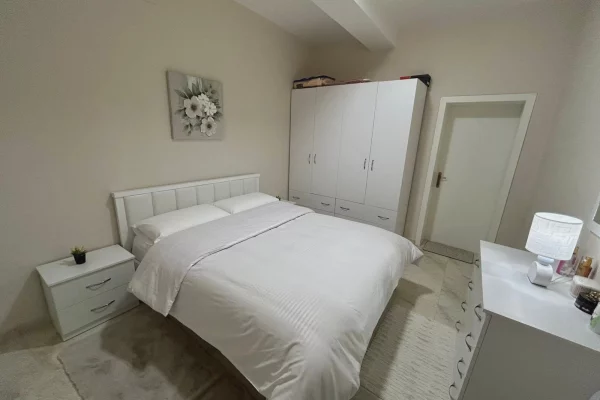 Casa privata/Indipendente in affitto a Tirana 1+1, Arredato