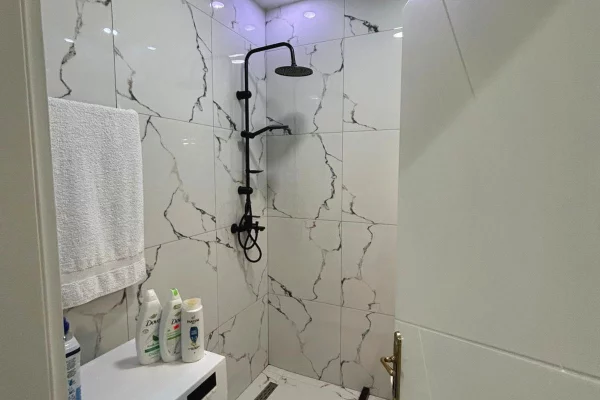 Casa privata/Indipendente in affitto a Tirana 1+1, Arredato