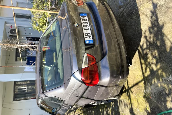 Makina ne shitje ne Tirane - 2,999 Euro