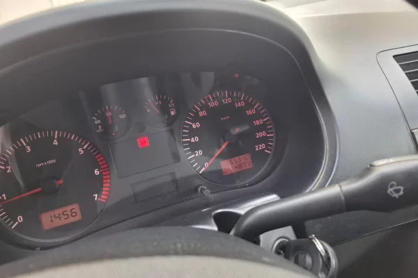 Makina ne shitje ne Elbasan, Seat, 2002 Benzine,Kambio Manual Pagesa 1,300  Euro.