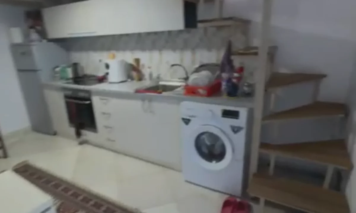 Shtepi me qera Apartament ne Tirane, Garsoniere, Mobilimi E mobiluar, Pagesa 25,000  Leke.