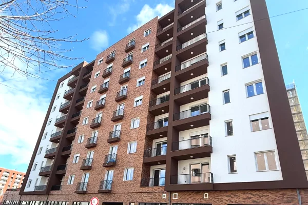 Shtepi ne shitje Apartament ne Tirane, 2+1, Mobilimi Bosh, pa mobiluar, Pagesa 101,116  Euro.