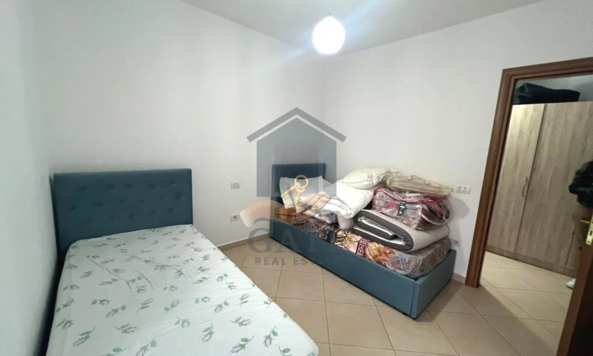 Shtepi me qera Apartament ne Durres, 2+1, Mobilimi E mobiluar, Pagesa 40,000  Leke.