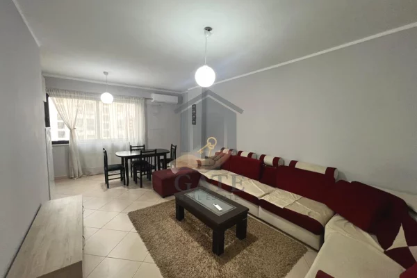 Shtepi me qera Apartament ne Durres, 2+1, Mobilimi E mobiluar, Pagesa 40,000  Leke.