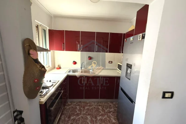 Shtepi ne shitje Apartament ne Durres, 1+1, Mobilimi E mobiluar, Pagesa 68,000  Euro.
