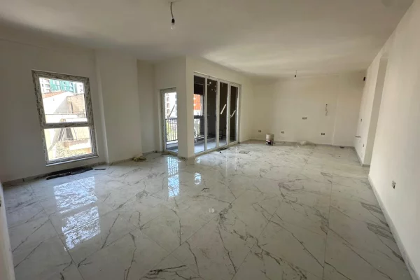 Shtepi me qera Apartament ne Tirane, 2+1, Mobilimi Bosh, pa mobiluar, Pagesa 60,000  Leke.