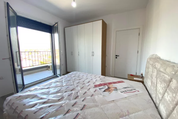 Shtepi me qera Apartament ne Tirane, 2+1, Mobilimi E mobiluar, Pagesa 450  Euro.