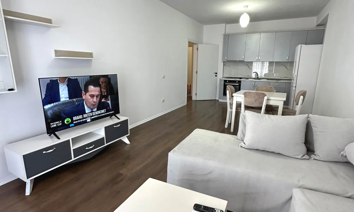 Shtepi me qera Apartament ne Tirane, 2+1, Mobilimi E mobiluar, Pagesa 35,000  Leke.