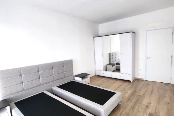 Shtepi me qera Apartament ne Tirane, 1+1, Mobilimi E mobiluar, Pagesa 60,000  Leke.