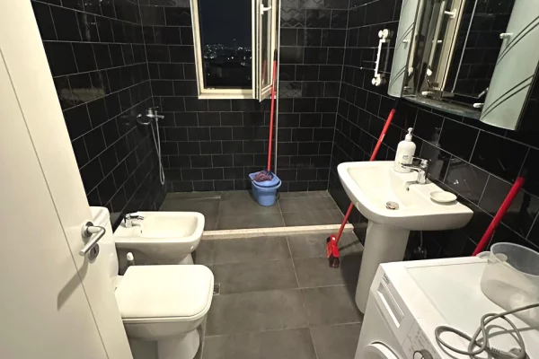 Shtepi me qera 1+1 ne Tirane - 400 Euro