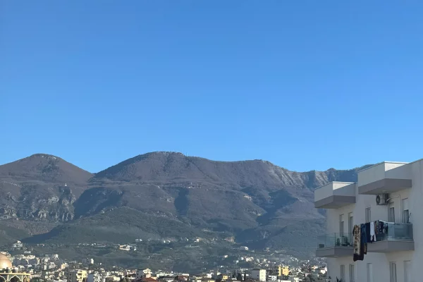 Shtepi me qera Apartament ne Tirane, Garsoniere, Mobilimi E mobiluar, Pagesa 420  Euro.