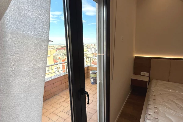 Shtepi me qera Apartament ne Tirane, 1+1, Mobilimi E mobiluar, Pagesa 60,000  Leke.