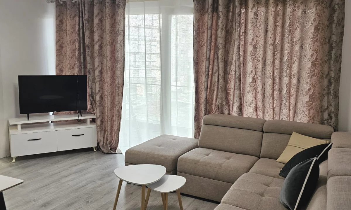 Shtepi me qera Apartament ne Tirane, 2+1, Mobilimi E mobiluar, Pagesa 670  Euro.