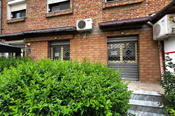 Shtepi ne shitje Apartament ne Tirane, 1+1, Mobilimi Bosh, pa mobiluar, Pagesa 130,000  Euro.