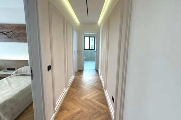 Shtepi ne shitje Apartament ne Tirane, 2+1, Mobilimi E mobiluar, Pagesa 25,000,000  Leke.