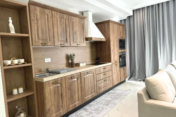 Shtepi ne shitje Apartament ne Tirane, 2+1, Mobilimi E mobiluar, Pagesa 429,912  Euro.