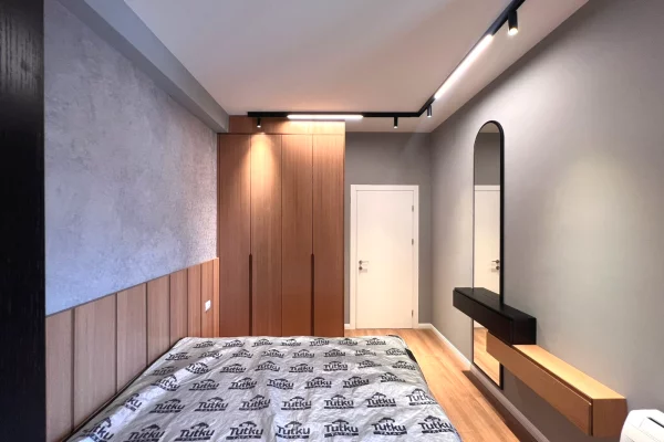Shtepi ne shitje Apartament ne Tirane, 1+1, Mobilimi E mobiluar, Pagesa 165,000  Euro.