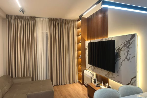 Shtepi ne shitje Apartament ne Tirane, 1+1, Mobilimi E mobiluar, Pagesa 165,000  Euro.