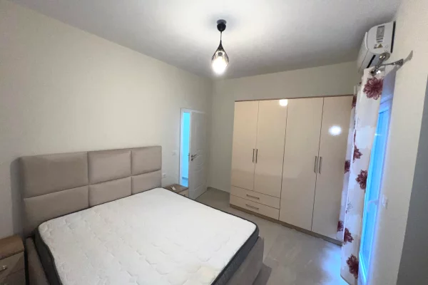 Shtepi me qera 1+1 ne Tirane - 45,000 Leke