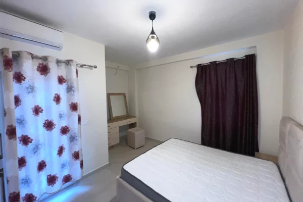 Shtepi me qera Apartament ne Tirane, 1+1, Mobilimi E mobiluar, Pagesa 45,000  Leke.