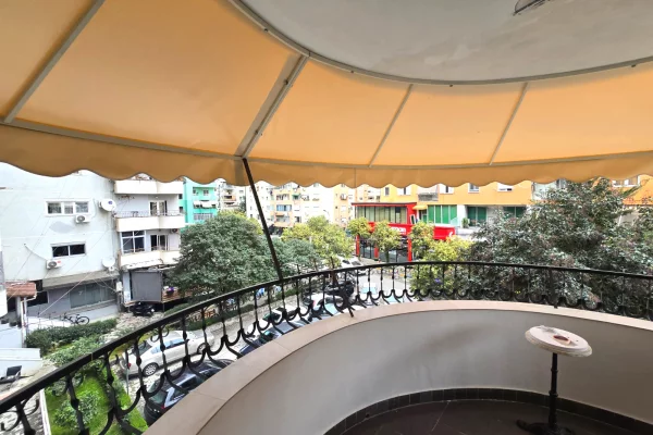 Shtepi me qera Apartament ne Tirane, 2+1, Mobilimi E mobiluar, Pagesa 140,000  Leke.