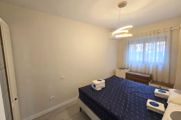 Shtepi me qera Apartament ne Tirane, 2+1, Mobilimi E mobiluar, Pagesa 140,000  Leke.