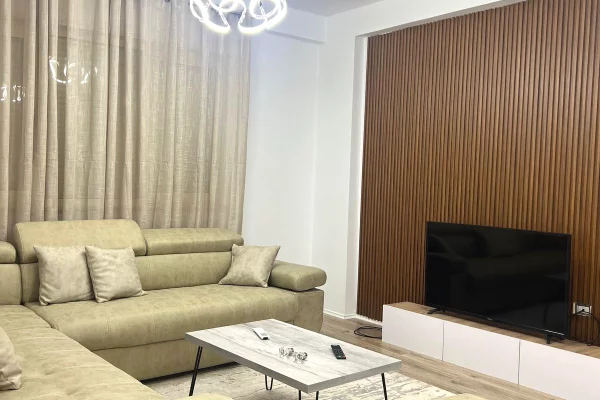 Shtepi me qera Apartament ne Tirane, 1+1, Mobilimi E mobiluar, Pagesa 60,000  Leke.