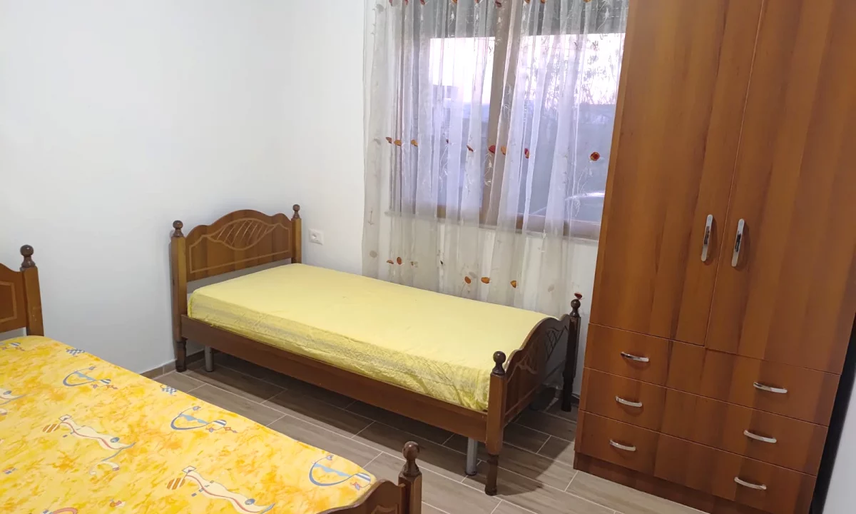 Shtepi me qera Apartament ne Tirane, 1+1, Mobilimi E mobiluar, Pagesa 30,000  Leke.