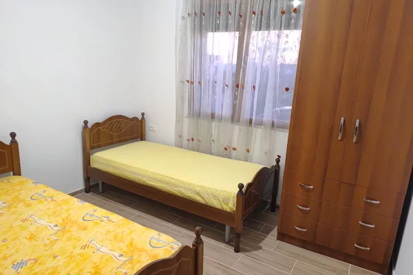 Shtepi me qera Apartament ne Tirane, 1+1, Mobilimi E mobiluar, Pagesa 30,000  Leke.